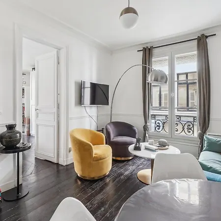 Apartment Authentique 4 Personnes By Weekome Paris